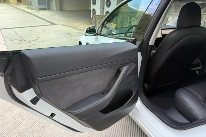 Tesla Model 3 din 2021 cu 99.000 km - oferta TES203192 - foto 12