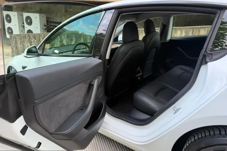 Tesla Model 3 din 2021 cu 99.000 km - oferta TES203192 - foto 27