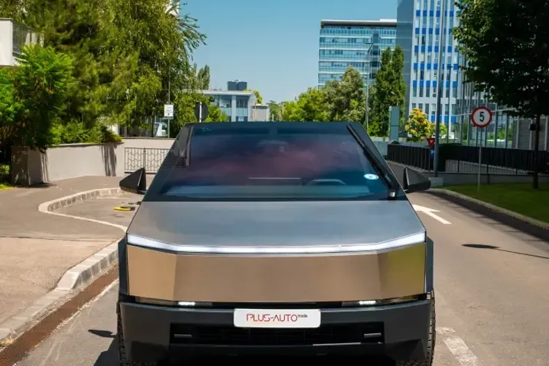 Tesla Cybertruck din 2026 cu 3.000 km - oferta TES203193 - foto 35
