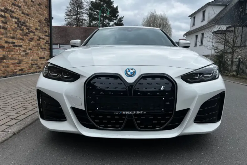 BMW i4 (Seria 4) din 2023 cu 31.000 km - oferta BMW203196 - foto 2