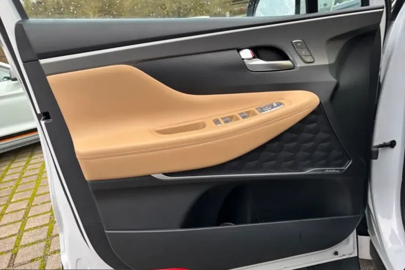 Hyundai Santa Fe din 2023 cu 26.386 km - oferta HYU203202 - foto 6