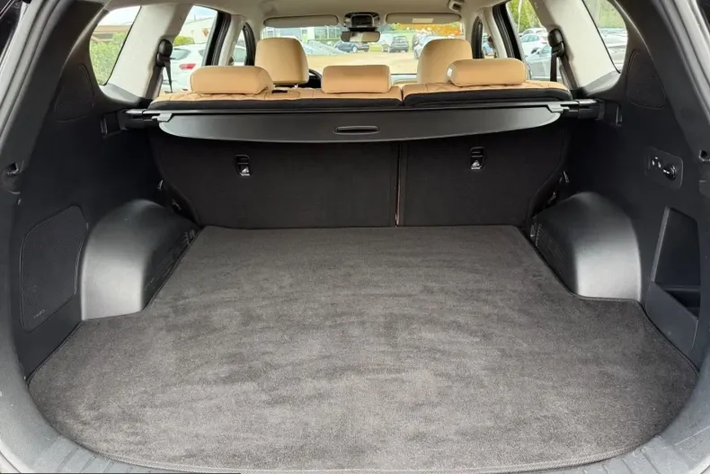 Hyundai Santa Fe din 2023 cu 65.114 km - oferta HYU203203 - foto 12