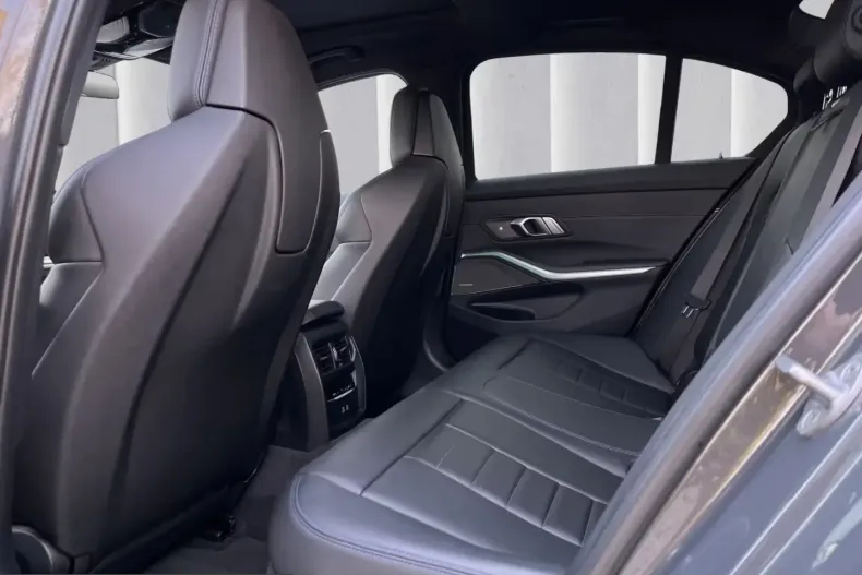 BMW M340i (Seria 3) din 2021 cu 61.120 km - oferta BMW203208 - foto 13