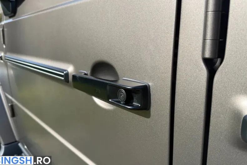Mercedes-Benz G 450 (Clasa G) din 2025 cu 11.900 km - oferta MER203210 - foto 11