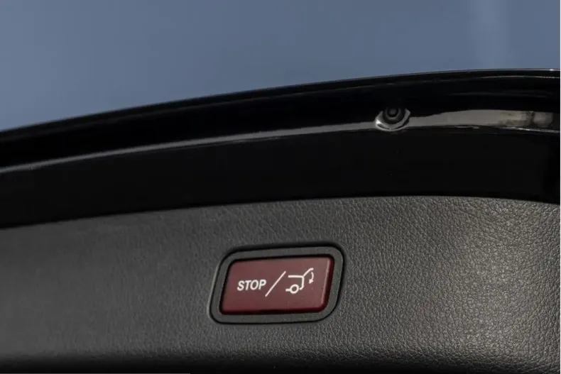 Mercedes-Benz GLC 200 (Clasa GLC) din 2024 cu 9.987 km - oferta MER203213 - foto 6