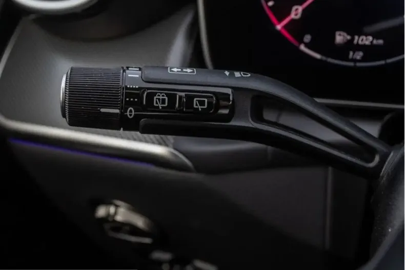 Mercedes-Benz GLC 200 (Clasa GLC) din 2024 cu 9.987 km - oferta MER203213 - foto 21