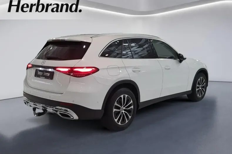 Mercedes-Benz GLC 200 (Clasa GLC) din 2024 cu 4.446 km - oferta MER203214 - foto 2