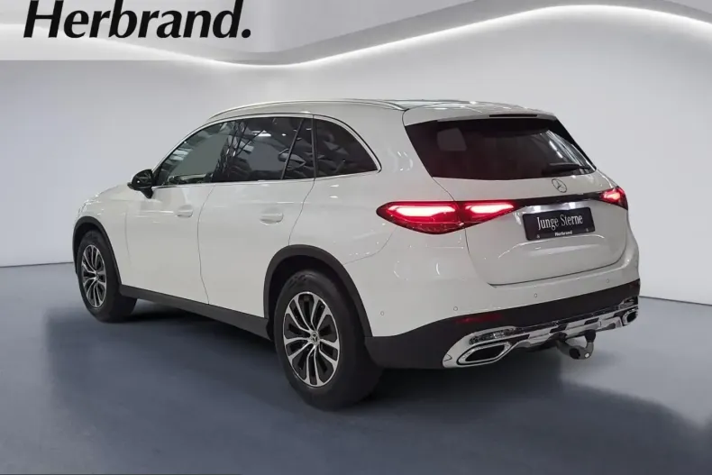 Mercedes-Benz GLC 200 (Clasa GLC) din 2024 cu 4.446 km - oferta MER203214 - foto 3