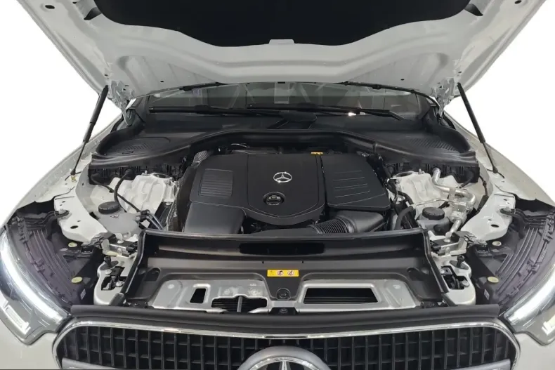 Mercedes-Benz GLC 200 (Clasa GLC) din 2024 cu 4.446 km - oferta MER203214 - foto 6