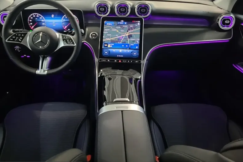 Mercedes-Benz GLC 200 (Clasa GLC) din 2024 cu 4.446 km - oferta MER203214 - foto 7