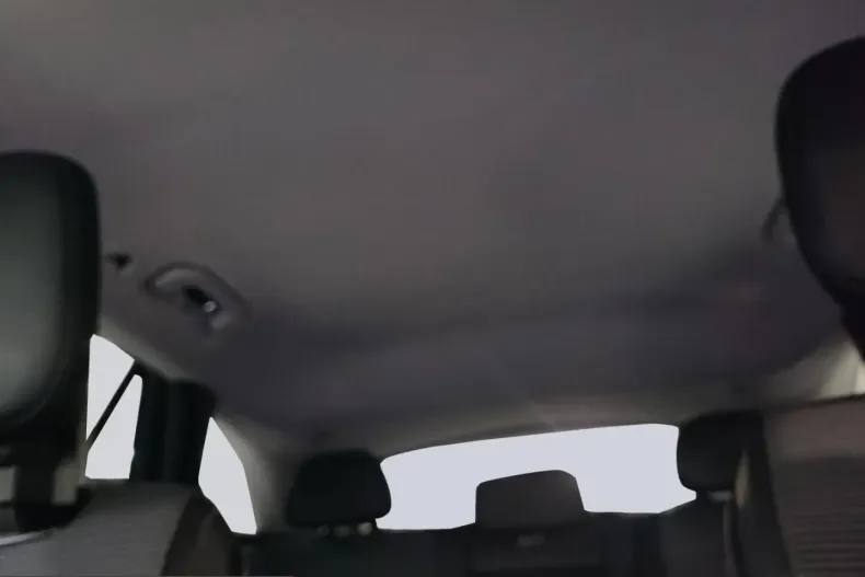 Mercedes-Benz GLC 200 (Clasa GLC) din 2024 cu 4.446 km - oferta MER203214 - foto 12