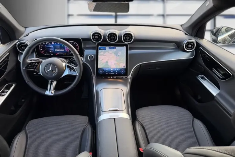 Mercedes-Benz GLC 200 (Clasa GLC) din 2025 cu 14.250 km - oferta MER203215 - foto 7