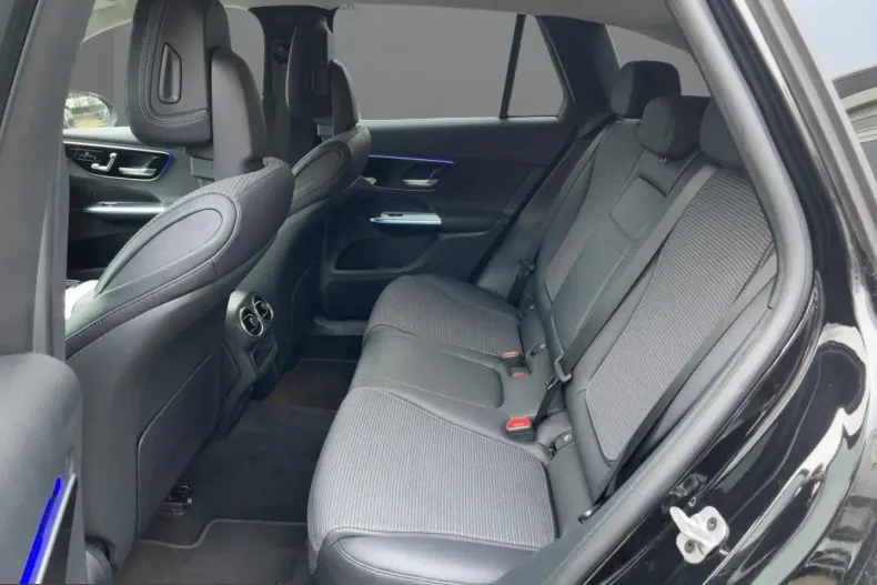 Mercedes-Benz GLC 200 (Clasa GLC) din 2024 cu 26.995 km - oferta MER203218 - foto 7