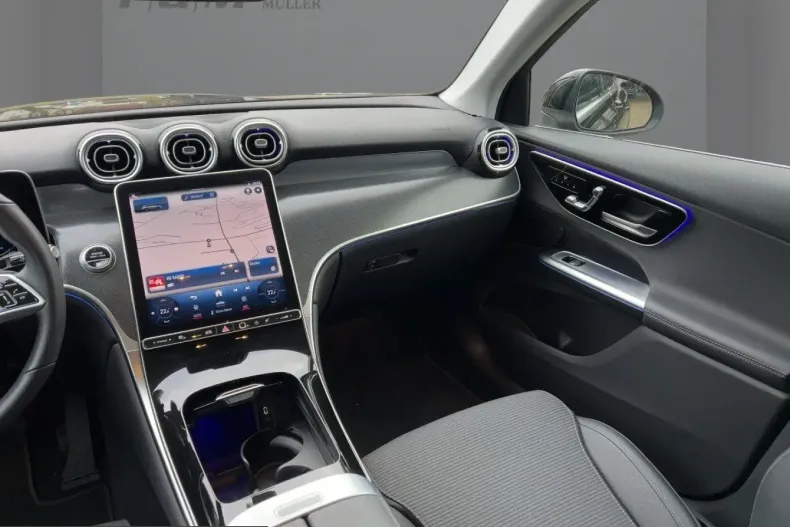 Mercedes-Benz GLC 200 (Clasa GLC) din 2024 cu 26.995 km - oferta MER203218 - foto 10