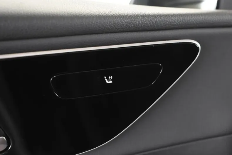 Mercedes-Benz GLC 200 (Clasa GLC) din 2024 cu 36.660 km - oferta MER203219 - foto 14