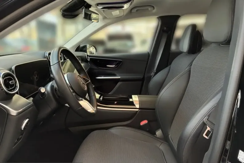 Mercedes-Benz GLC 200 (Clasa GLC) din 2024 cu 27.800 km - oferta MER203220 - foto 5