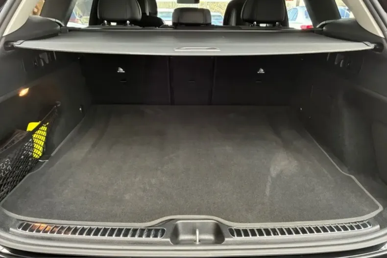 Mercedes-Benz GLC 200 (Clasa GLC) din 2024 cu 27.800 km - oferta MER203220 - foto 8