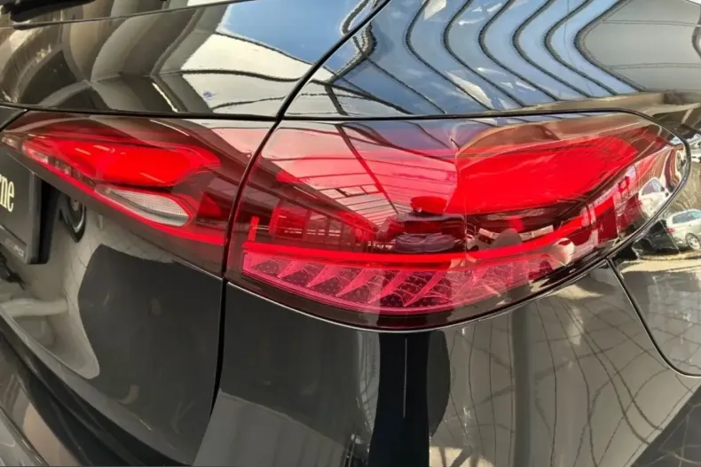 Mercedes-Benz GLC 200 (Clasa GLC) din 2024 cu 27.800 km - oferta MER203220 - foto 9