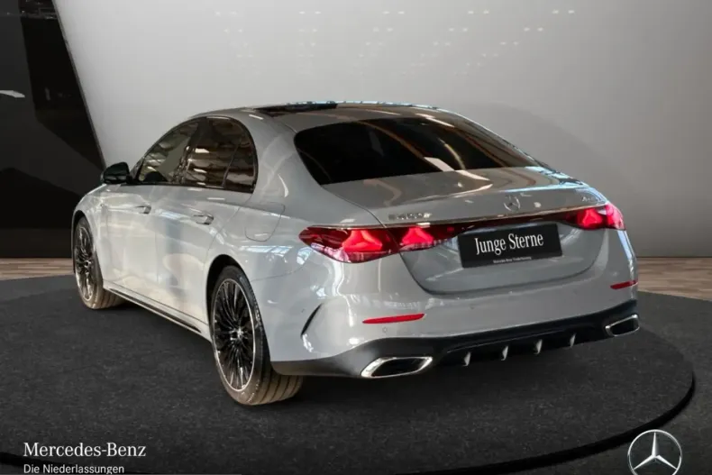 Mercedes-Benz E 400 (Clasa E) din 2025 cu 21.478 km - oferta MER203223 - foto 7