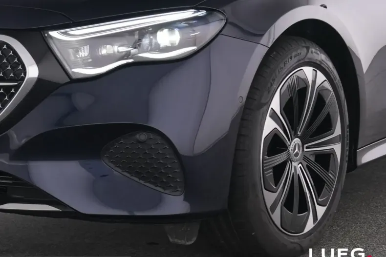 Mercedes-Benz E 300 (Clasa E) din 2025 cu 7.003 km - oferta MER203224 - foto 9