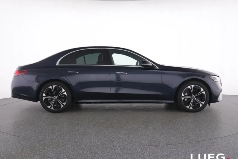 Mercedes-Benz E 300 (Clasa E) din 2025 cu 7.003 km - oferta MER203224 - foto 12