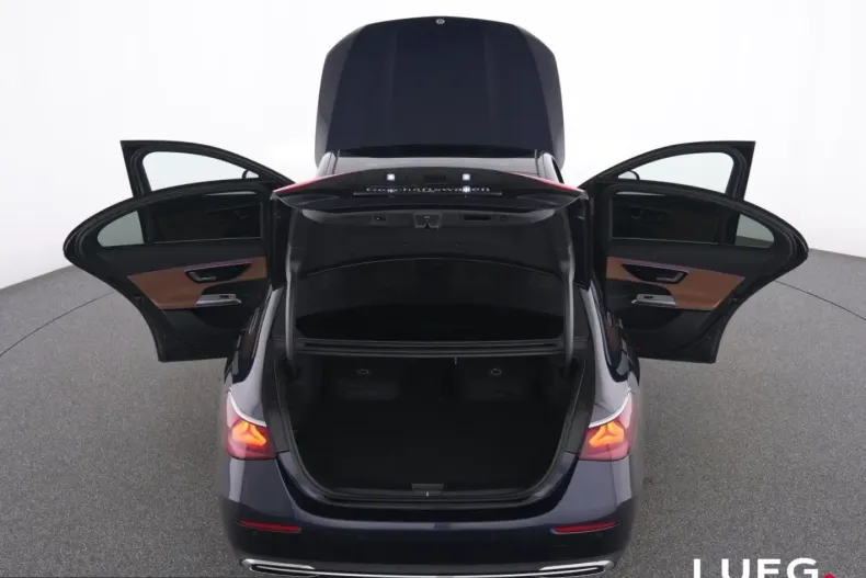 Mercedes-Benz E 300 (Clasa E) din 2025 cu 7.003 km - oferta MER203224 - foto 14