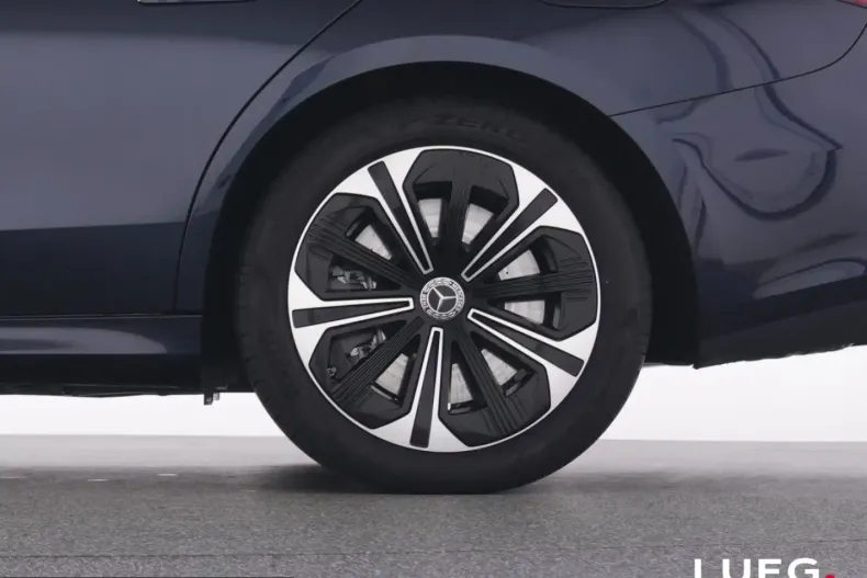 Mercedes-Benz E 300 (Clasa E) din 2025 cu 7.003 km - oferta MER203224 - foto 21