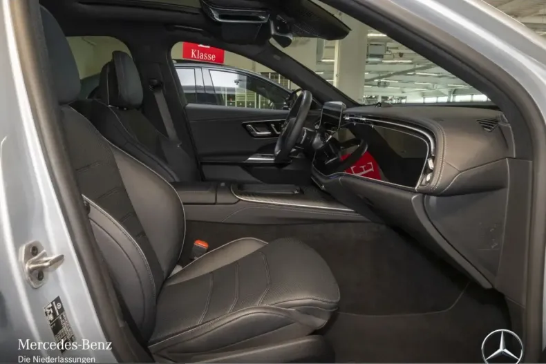 Mercedes-Benz E 300 (Clasa E) din 2025 cu 12.579 km - oferta MER203225 - foto 4