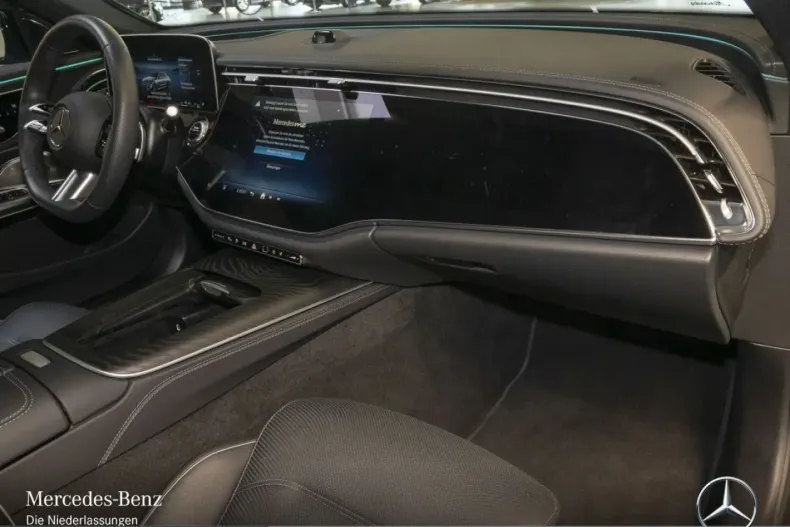 Mercedes-Benz E 300 (Clasa E) din 2025 cu 12.579 km - oferta MER203225 - foto 5