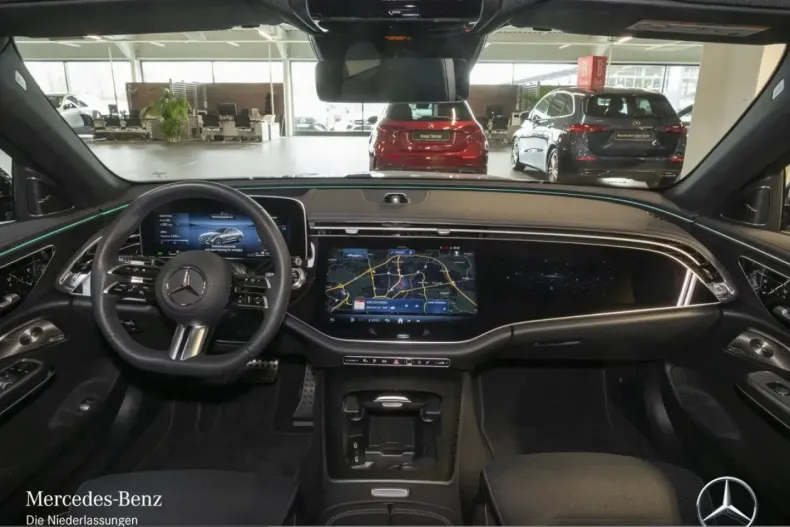 Mercedes-Benz E 300 (Clasa E) din 2025 cu 12.579 km - oferta MER203225 - foto 6