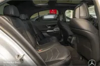 Mercedes-Benz E 300 (Clasa E) din 2025 cu 12.579 km - oferta MER203225 - foto 9