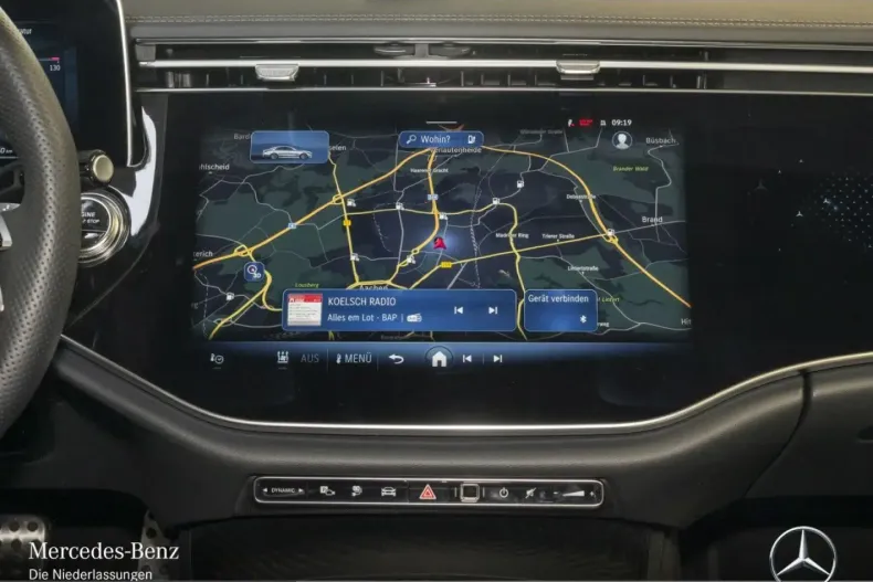 Mercedes-Benz E 300 (Clasa E) din 2025 cu 12.579 km - oferta MER203225 - foto 11