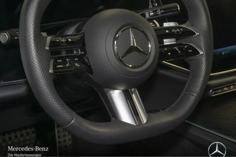 Mercedes-Benz E 300 (Clasa E) din 2025 cu 12.579 km - oferta MER203225 - foto 14