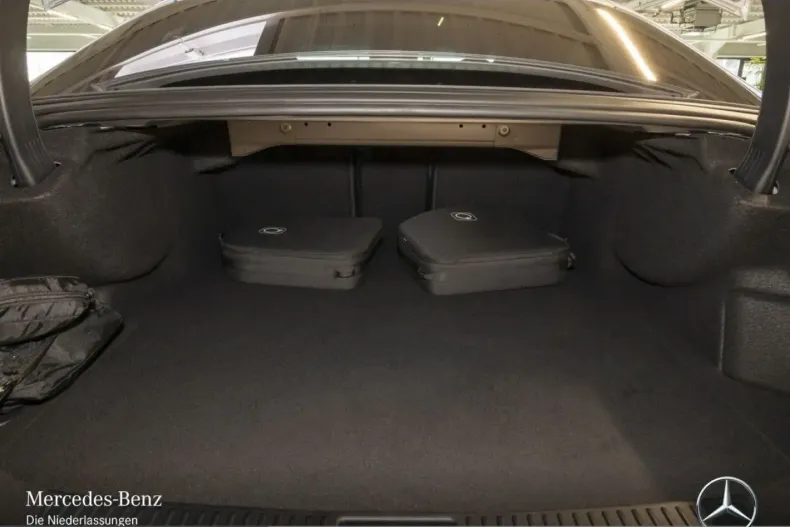 Mercedes-Benz E 300 (Clasa E) din 2025 cu 12.579 km - oferta MER203225 - foto 15