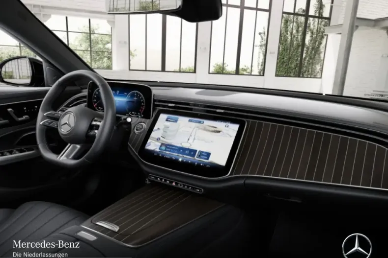 Mercedes-Benz E 300 (Clasa E) din 2025 cu 21.450 km - oferta MER203226 - foto 8