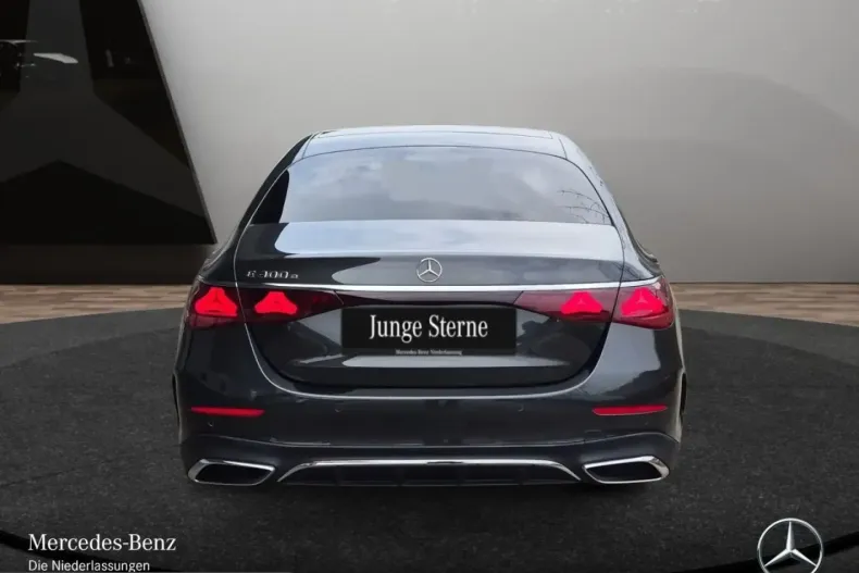 Mercedes-Benz E 300 (Clasa E) din 2025 cu 9.421 km - oferta MER203227 - foto 6