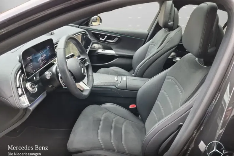 Mercedes-Benz E 300 (Clasa E) din 2025 cu 9.421 km - oferta MER203227 - foto 8