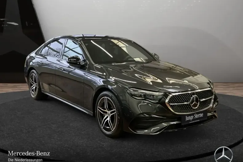 Mercedes-Benz E 300 (Clasa E) din 2025 cu 7.445 km - oferta MER203228 - foto 3