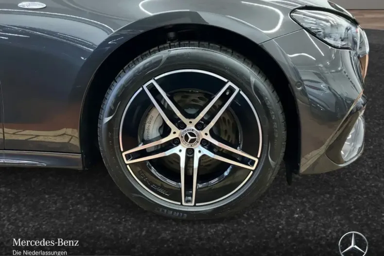 Mercedes-Benz E 300 (Clasa E) din 2025 cu 7.445 km - oferta MER203228 - foto 4