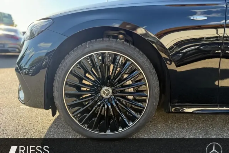 Mercedes-Benz E 300 (Clasa E) din 2025 cu 15.343 km - oferta MER203230 - foto 3