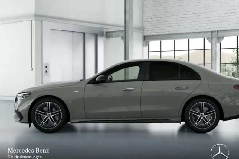 Mercedes-Benz E 300 (Clasa E) din 2025 cu 11.158 km - oferta MER203231 - foto 4