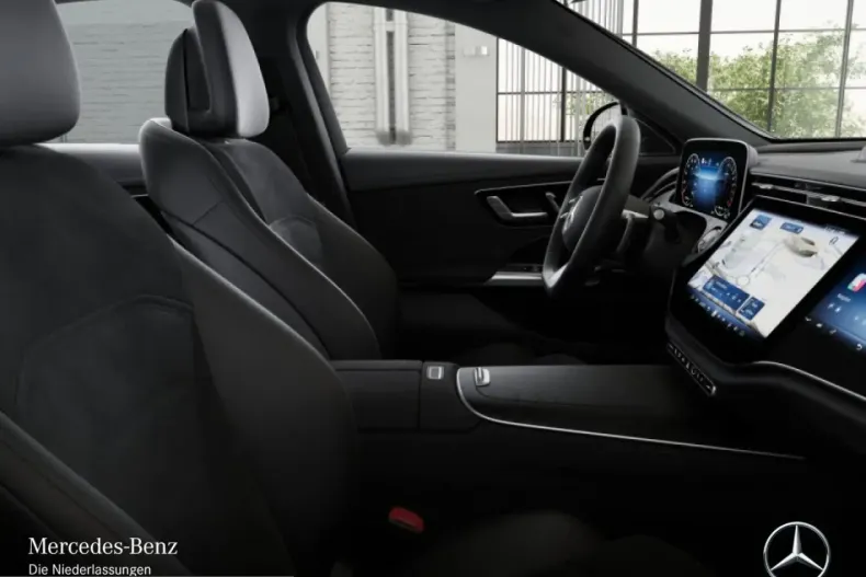 Mercedes-Benz E 300 (Clasa E) din 2025 cu 11.158 km - oferta MER203231 - foto 9