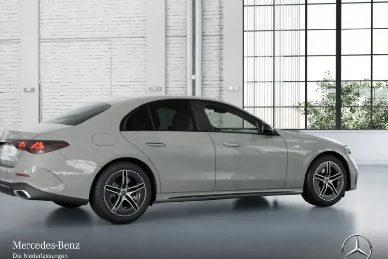 Mercedes-Benz E 300 (Clasa E) din 2025 cu 11.158 km - oferta MER203231 - foto 14