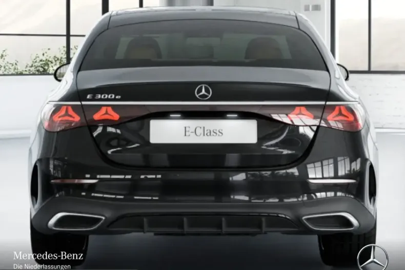 Mercedes-Benz E 300 (Clasa E) din 2024 cu 13.062 km - oferta MER203232 - foto 6