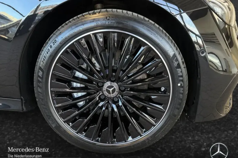 Mercedes-Benz E 300 (Clasa E) din 2025 cu 16.908 km - oferta MER203233 - foto 5