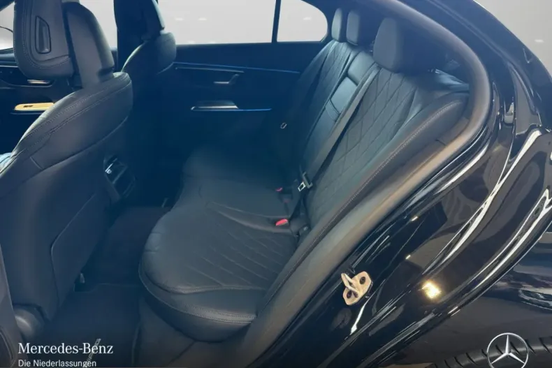 Mercedes-Benz E 300 (Clasa E) din 2025 cu 16.908 km - oferta MER203233 - foto 10