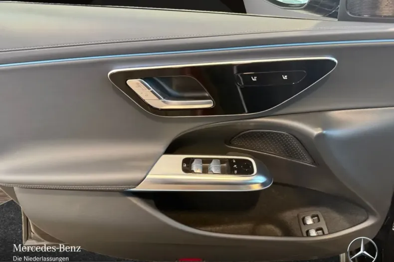 Mercedes-Benz E 300 (Clasa E) din 2025 cu 16.908 km - oferta MER203233 - foto 15