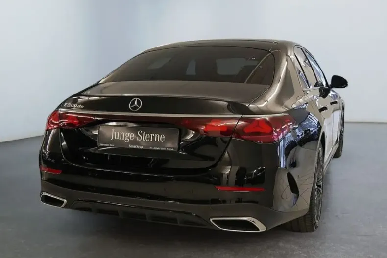 Mercedes-Benz E 300 (Clasa E) din 2025 cu 9.892 km - oferta MER203235 - foto 2