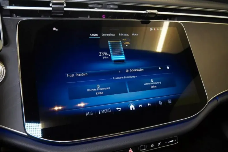 Mercedes-Benz E 300 (Clasa E) din 2025 cu 9.892 km - oferta MER203235 - foto 16