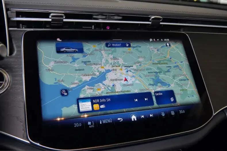 Mercedes-Benz E 300 (Clasa E) din 2025 cu 12.000 km - oferta MER203236 - foto 13